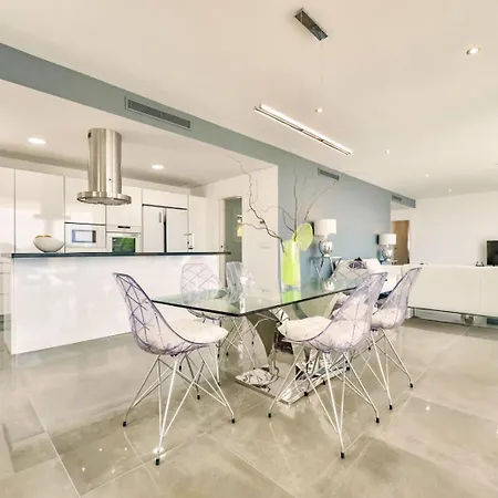 Guzman - Claudy Villa *